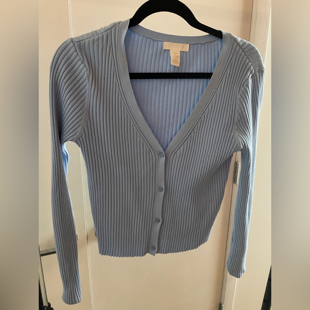 H&M light blue cropped cardigan office evening casual  back to school